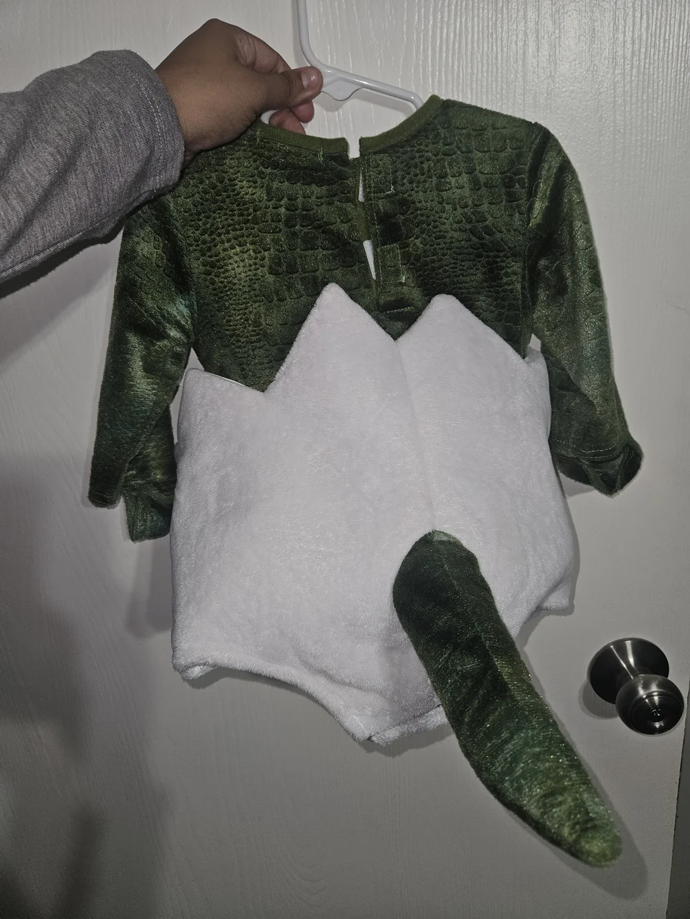 Pottery Barn Kids Green and White Dinosaur Costume - Picture 4 of 5